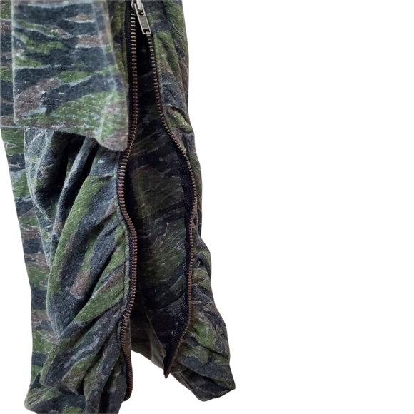 Pam & Gela Zip Camo Print Mini Dress Long Sleeve Green Ruched Distressed L - Picture 6 of 13